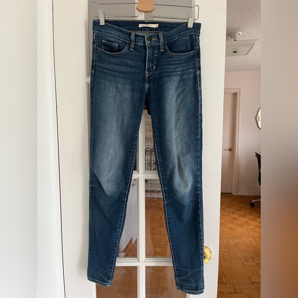 Levis 311 Shaping Skinny Jean  W25 L30